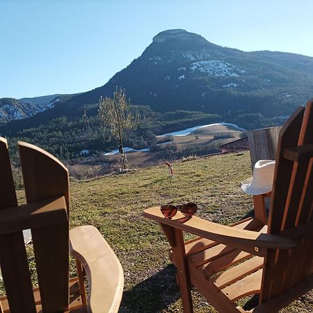 Un Petit Coin De Paradis Orpierre Екстер'єр фото